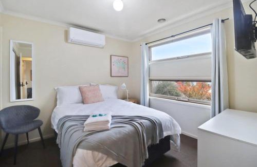 Highton Hostel | Reconnect on Daly I Epworth and Deakin