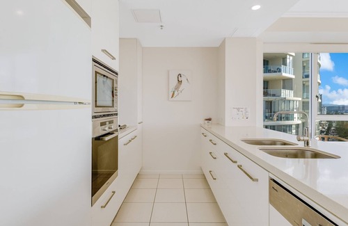 Coolangatta Apartment | Reflections On The Sea Unit 1501 On Coolangatta Beach, Ocean and Coastline views with Wi-Fi Inc.