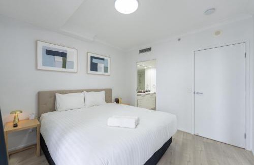 Surfers Paradise Apartment | Resort Style Chevron Apartments Surfers Paradise by Gold Coast Travels