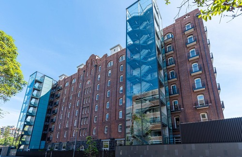 Pyrmont House | Revy 205 in the heart of Darling Harbour