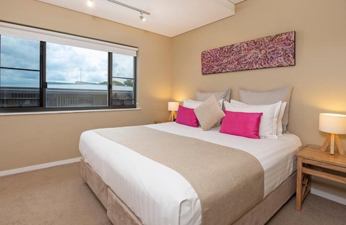Darwin City Centre Apartment | Saltwater Suites - Waterfront Apartments