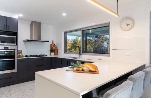 Sanctuary Point House | Sanctuary Coastal Oasis - Stay 3 Pay 2