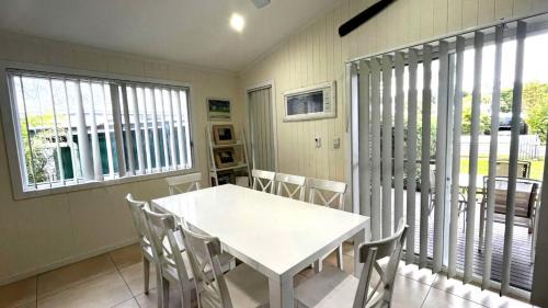 Wooli House | Sandy Feet