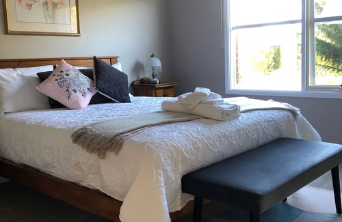 Marengo House | Sea Change Guesthouse. Two Bedroom Family Suite With Private Bathroom