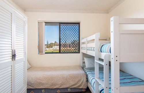 Tuncurry Apartment | Seabreeze 3 - Level stroll to the Rockpool, Cafes and Main Street Shops