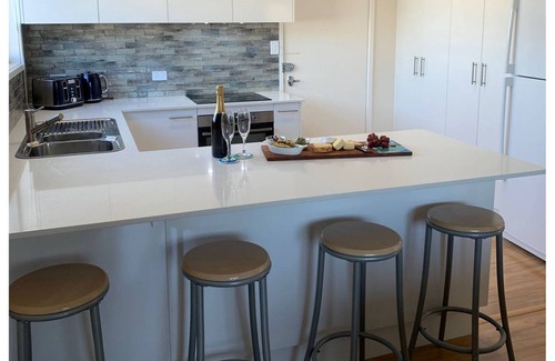 Culburra Beach House | Seacluded – centrally located to beautiful beaches