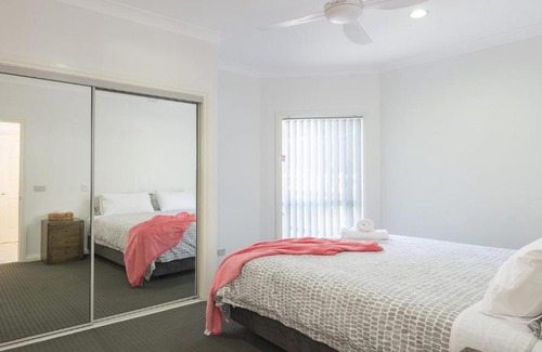 North Creek House | Serendipity - Large Family Home