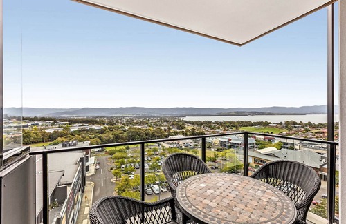 Shellharbour City Centre Apartment | Shellharbour Lakeview Apartment