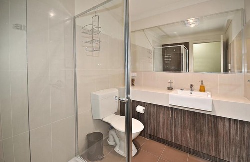 Brunswick House | Single Room w/ Private Bathroom in Brunswick!