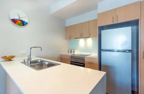 Hobart Central Business District Apartment | Soak up the City Lifestyle in the Heart of Hobart
