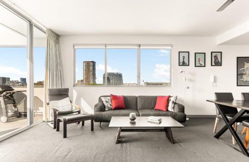 Alexandria Apartment | Spacious 2-Bed with Two Balconies with City Views