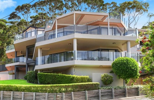 Terrigal Apartment | Spacious Modern Apartment with Breathtaking Views