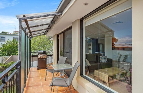 Terrigal House | Spaciously Comfy Home With Balcony and BBQ