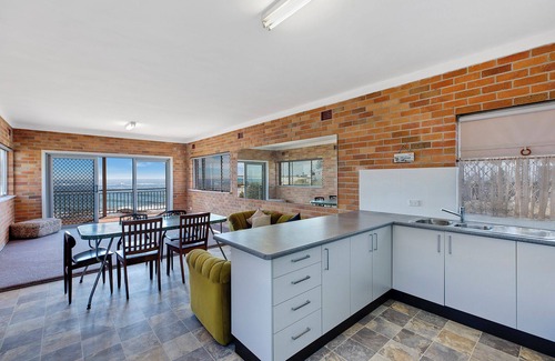 The Entrance Apartment | Spectacular Water Views