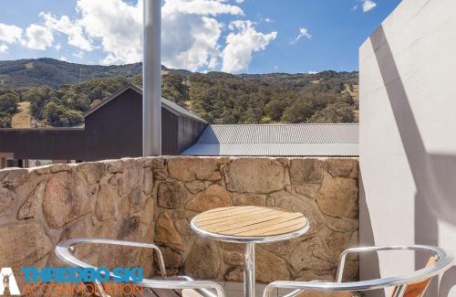 Thredbo Ski Chalet | Squatters Run 14