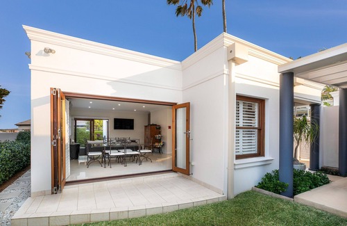 Cronulla House | Sth Cronulla Ocean Side hideaway Steps from beach