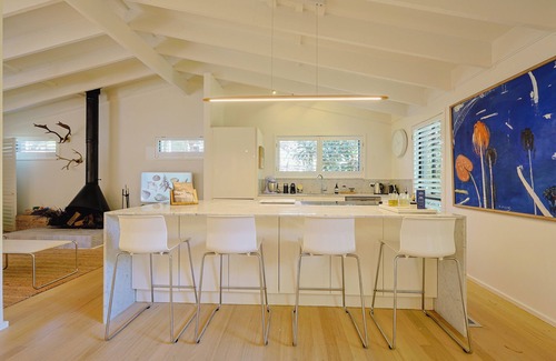 Macmasters Beach House | stylish beach escape - chic indoor to tropical outdoor flow - minutes to beach.
