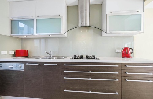 Balmain House | Sunny Townhouse In Tasteful Inner-City Suburb
