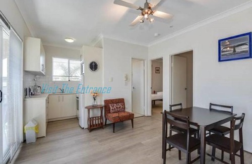 The Entrance Apartment | Surf Side Palms 12
