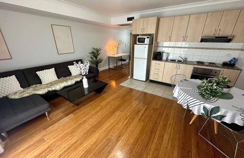 Mascot Apartment | Sydney Airport Suites