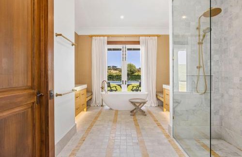 Portsea House | Tara fully fenced pool and pest control done regularly and can be done before booking