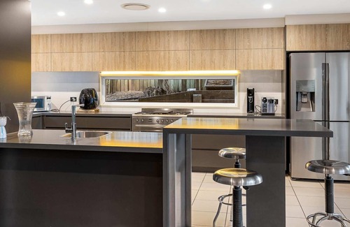 Buderim House | TEAL - Private Family Oasis