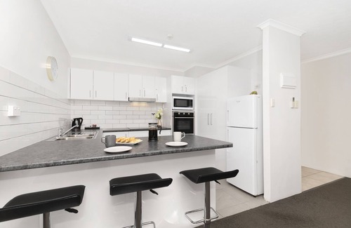 Spring Hill Apartment | The Astor Apartments