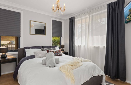 Vincentia House | The Beach House, Darling by Experience Jervis Bay