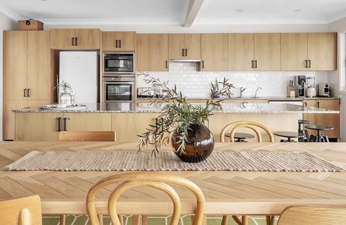 Bundeena House | The Big House @ Ethel & Ode's