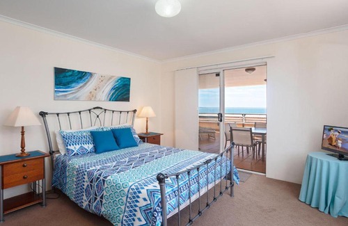 Soldiers Point Apartment | The Clippers 3 fabulous waterfront unit