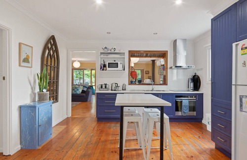 Cowes House | The Coral Cove Surf Villa
