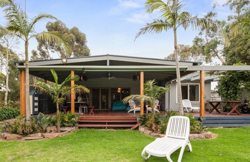 Cowes House | The Coral Cove Surf Villa
