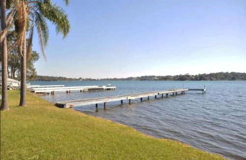 Fishing Point House | The House on the Lake Fishing Point Lake Macquarie