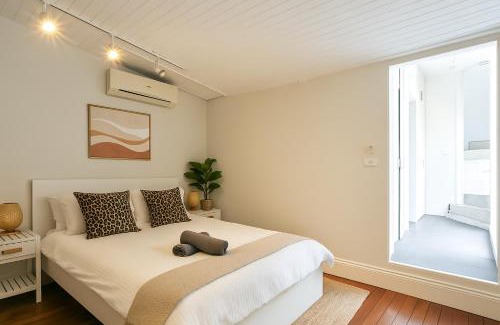 Darlinghurst Apartment | The Luxury Cave Stone Stay