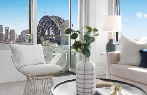 Kirribilli Apartment | The Opera Scenic