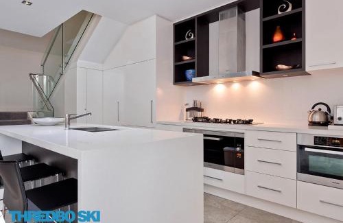 Thredbo Ski Chalet | The Peak Penthouse 9