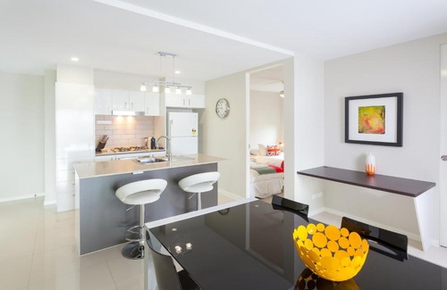 Kangaroo Point Apartment | The Point of the Kangaroo - Executive 2BR Kangaroo Point Apartment with Spacious Open Plan Living