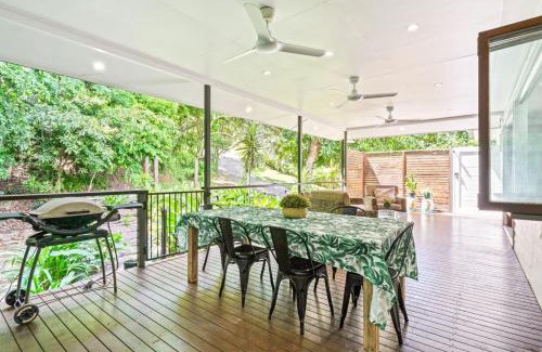 Aeroglen House | The Residence- Rainforest Retreat