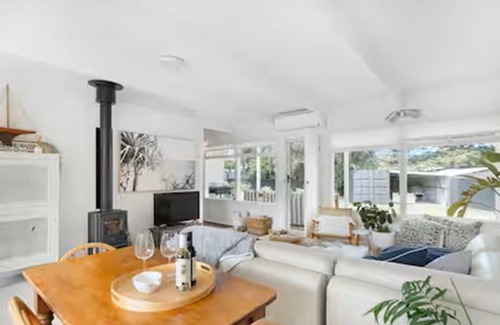 Goolwa South House | The River Shack is the perfect spot for those looking to disconnect and relax!