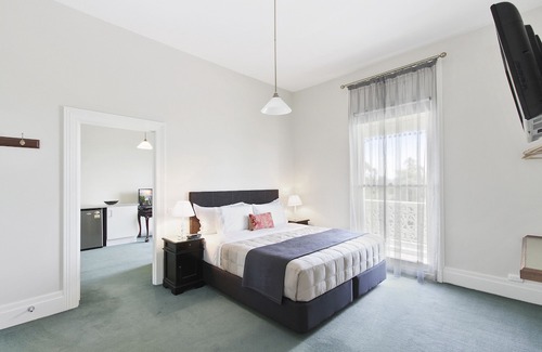 Bairnsdale Bed & Breakfast | The Riversleigh