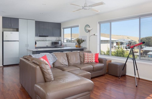 San Remo House | The Views - Beautiful spacious pet friendly home next to the ocean.