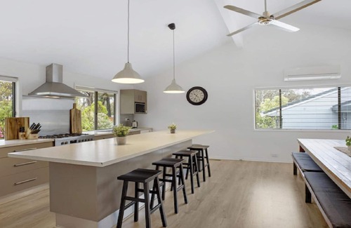 Wentworth Falls House | The Wentworth Backing Blue Mountains National Park