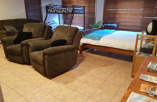 Oxenford Apartment | Theme Park Getaway