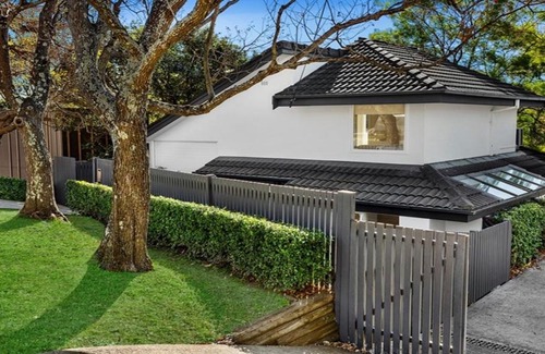 Cammeray House | Three Bedroom Home Cammeray - ALAN1