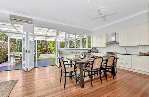 Merewether House | Tosca Elegant Merewether Beach House with Pool