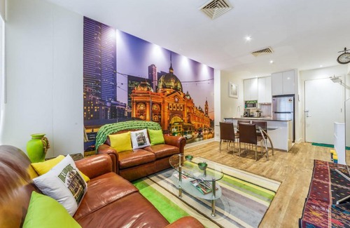 Melbourne Central Business District Apartment | Tram Stop 5 - Stylish 2 Bedroom in downtown Melbourne