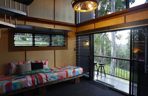 Austinville House | TREE HOUSE #1. Private, stone bath with amazing views of Gold Coast Hinterland