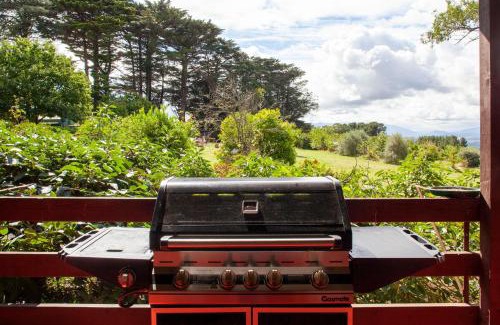 Silvan House | Treetops - Yarra Valley Country Apartment