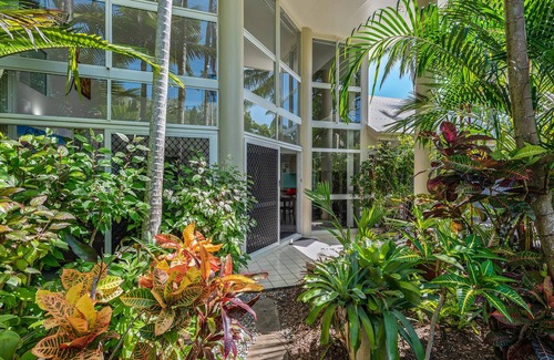 Port Douglas Apartment | Tropical Nites