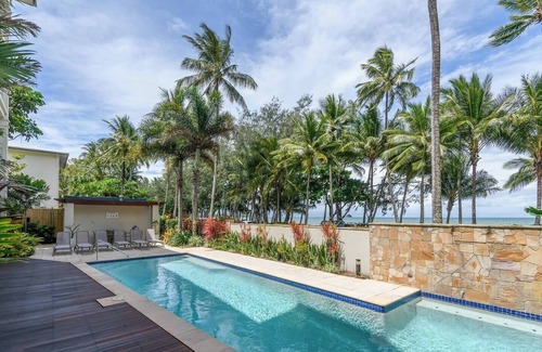 Palm Cove Apartment | Turquesa at Island Views Beachfront Resort Living